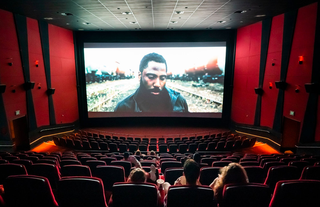 L’avenir des salles de cinéma et de la distribution : une renaissance cinématographique
