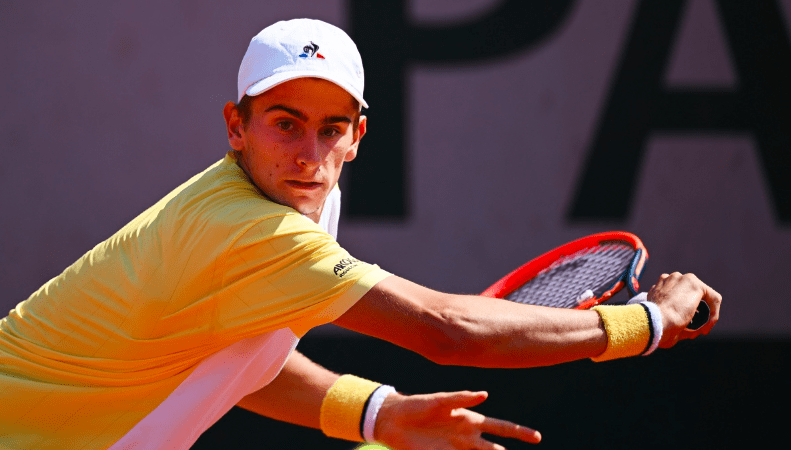 Matteo Arnaldi : l’étoile montante italienne du tennis professionnel